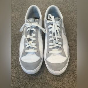 Nike Mens Blazer Low ‘77 - size 11